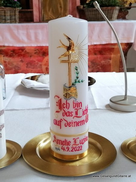 Kirche Düns Taufsängerin Sängerin mit Gitarre Taufe Musik Taufmusik Bodensee Musikerin Gitarre Gesang Kirche Taufsängerin Meiningen Vorarlberg www.gesangundgitarre.at Gesang Gitarre Yvonne Brugger