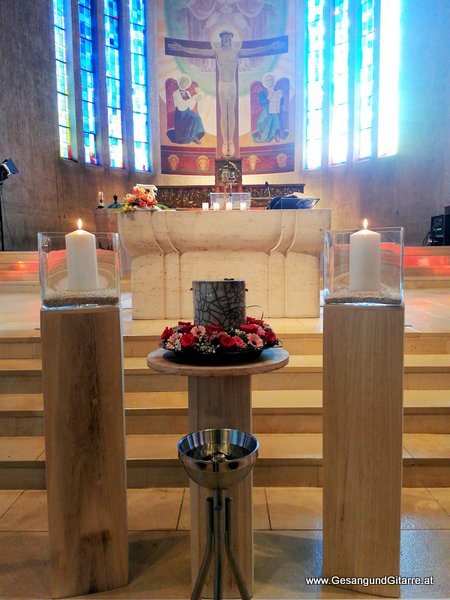 Kirche Erlöserkirche Lustenau Trauerfeier Beerdigung Verabschiedung Vorarlberg Musik Kirche Trauersängerin Sängerin mit Gitarre www.trauer-musik.at www.gesangundgitarre.at Gesang Gitarre Yvonne Brugger Trauersängerin KirchensängerinKirche Feldkirch Gisingen Trauerfeier Beerdigung Verabschiedung Vorarlberg Musik Kirche Trauersängerin Sängerin mit Gitarre www.trauer-musik.at www.gesangundgitarre.at Gesang Gitarre Yvonne Brugger Trauersängerin Kirchensängerin