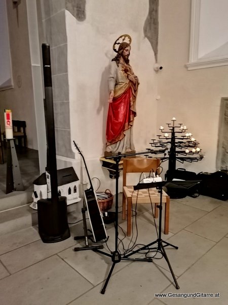 Kirche Götzis Totenwache Trauerfeier Beerdigung Verabschiedung Vorarlberg Musik Kirche Trauersängerin Sängerin mit Gitarre www.trauer-musik.at www.gesangundgitarre.at Gesang Gitarre Yvonne Brugger Trauersängerin KirchensängerinKirche Feldkirch Gisingen Trauerfeier Beerdigung Verabschiedung Vorarlberg Musik Kirche Trauersängerin Sängerin mit Gitarre www.trauer-musik.at www.gesangundgitarre.at Gesang Gitarre Yvonne Brugger Trauersängerin Kirchensängerin