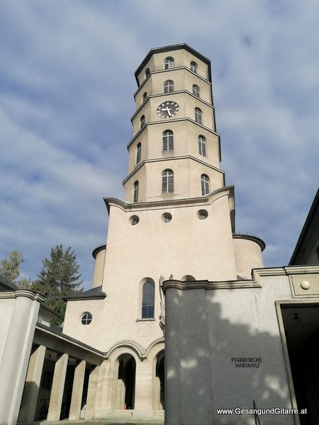 Kirche Mariahilf Bregenz Bodensee Vorarlberg Stille Verabschiedung Trauerfeier Beerdigung Verabschiedung Musik Kirche Solomusikerin Sängerin mit Gitarre www.trauer-musik.at www.gesangundgitarre.at Gesang Gitarre Yvonne Brugger Trauersängerin Kirchensängerin Kirche Trauerfeier Beerdigung Verabschiedung Vorarlberg Musik Kirche Sängerin mit Gitarre www.trauer-musik.at www.gesangundgitarre.at Gesang Gitarre Yvonne Brugger Trauersängerin Kirchensängerin