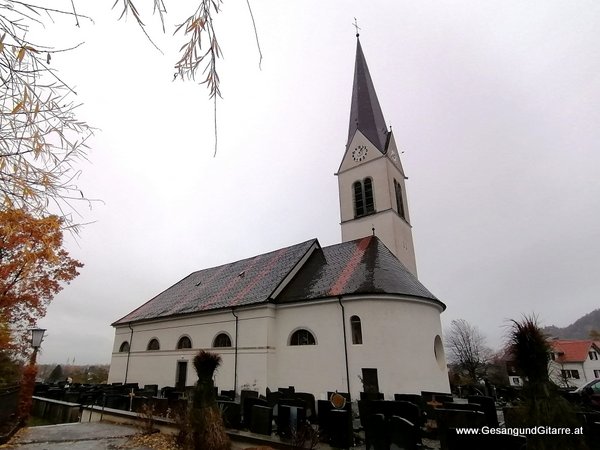 Wolfurt Kirche Vorarlberg Verabschiedung Trauerfeier Beerdigung Verabschiedung Totenwache Musik Kirche Solomusikerin Sängerin mit Gitarre www.trauer-musik.at www.gesangundgitarre.at Gesang Gitarre Yvonne Brugger Trauersängerin Kirchensängerin Kirche Trauerfeier Beerdigung Verabschiedung Vorarlberg Musik Kirche Sängerin mit Gitarre www.trauer-musik.at www.gesangundgitarre.at Gesang Gitarre Yvonne Brugger Trauersängerin Kirchensängerin