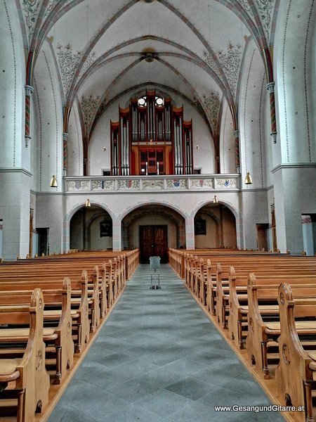 Kirche Schwarzach Vorarlberg Verabschiedung Trauerfeier Beerdigung Verabschiedung Totenwache Musik Kirche Solomusikerin Sängerin mit Gitarre www.trauer-musik.at www.gesangundgitarre.at Gesang Gitarre Yvonne Brugger Trauersängerin Kirchensängerin Kirche Trauerfeier Beerdigung Verabschiedung Vorarlberg Musik Kirche Sängerin mit Gitarre www.trauer-musik.at www.gesangundgitarre.at Gesang Gitarre Yvonne Brugger Trauersängerin Kirchensängerin