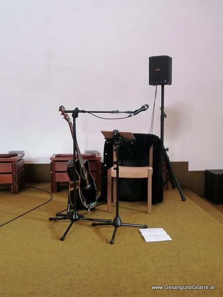 Kirche Göfis Vorarlberg Verabschiedung Trauerfeier Beerdigung Verabschiedung Totenwache Musik Kirche Solomusikerin Sängerin mit Gitarre www.trauer-musik.at www.gesangundgitarre.at Gesang Gitarre Yvonne Brugger Trauersängerin Kirchensängerin Kirche Trauerfeier Beerdigung Verabschiedung Vorarlberg Musik Kirche Sängerin mit Gitarre www.trauer-musik.at www.gesangundgitarre.at Gesang Gitarre Yvonne Brugger Trauersängerin Kirchensängerin