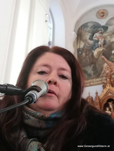 St. Georg Kirche Lauterach Vorarlberg Verabschiedung Trauerfeier Beerdigung Verabschiedung Totenwache Musik Kirche Solomusikerin Sängerin mit Gitarre www.trauer-musik.at www.gesangundgitarre.at Gesang Gitarre Yvonne Brugger Trauersängerin Kirchensängerin Kirche Trauerfeier Beerdigung Verabschiedung Vorarlberg Musik Kirche Sängerin mit Gitarre www.trauer-musik.at www.gesangundgitarre.at Gesang Gitarre Yvonne Brugger Trauersängerin Kirchensängerin