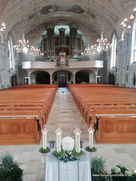 Höchst Pfarrkirche Kirche Vorarlberg Verabschiedung Trauerfeier Beerdigung Verabschiedung Totenwache Musik Kirche Solomusikerin Sängerin mit Gitarre www.trauer-musik.at www.gesangundgitarre.at Gesang Gitarre Yvonne Brugger Trauersängerin Kirchensängerin Kirche Trauerfeier Beerdigung Verabschiedung Vorarlberg Musik Kirche Sängerin mit Gitarre www.trauer-musik.at www.gesangundgitarre.at Gesang Gitarre Yvonne Brugger Trauersängerin Kirchensängerin