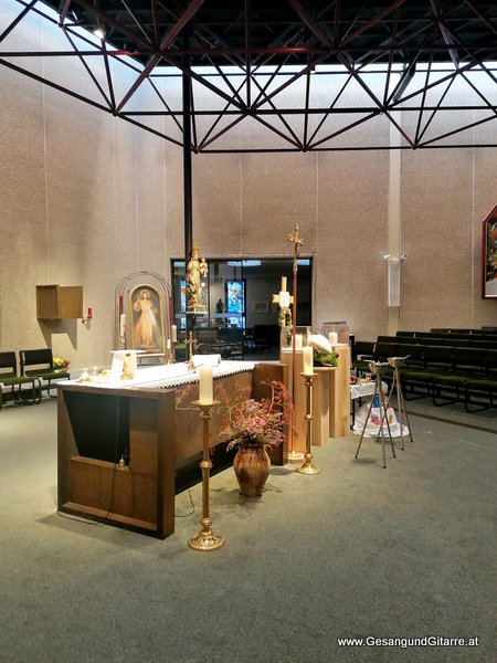 Lustenau Hasenfeld Guthirtenkirche Kirche Trauerfeier Beerdigung Verabschiedung Totenwache Musik Kirche Solomusikerin Sängerin mit Gitarre www.trauer-musik.at www.gesangundgitarre.at Gesang Gitarre Yvonne Brugger Trauersängerin Kirchensängerin Kirche Trauerfeier Beerdigung Verabschiedung Vorarlberg Musik Kirche Sängerin mit Gitarre www.trauer-musik.at www.gesangundgitarre.at Gesang Gitarre Yvonne Brugger Trauersängerin Kirchensängerin