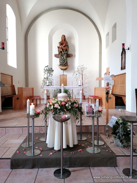 Feldkirch Altenstadt Kirche Vorarlberg Verabschiedung Trauerfeier Beerdigung Verabschiedung Totenwache Musik Kirche Solomusikerin Sängerin mit Gitarre www.trauer-musik.at www.gesangundgitarre.at Gesang Gitarre Yvonne Brugger Trauersängerin Kirchensängerin Kirche Trauerfeier Beerdigung Verabschiedung Vorarlberg Musik Kirche Sängerin mit Gitarre www.trauer-musik.at www.gesangundgitarre.at Gesang Gitarre Yvonne Brugger Trauersängerin Kirchensängerin