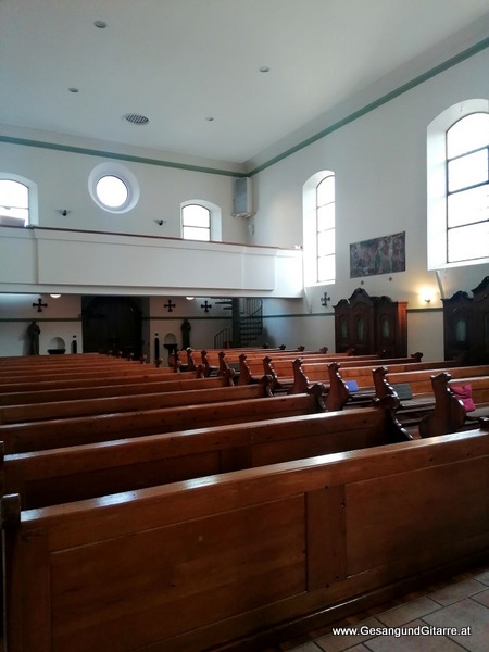 Franziskaner Kirche Bludenz Vorarlberg Verabschiedung Trauerfeier Beerdigung Verabschiedung Totenwache Musik Kirche Solomusikerin Sängerin mit Gitarre www.trauer-musik.at www.gesangundgitarre.at Gesang Gitarre Yvonne Brugger Trauersängerin Kirchensängerin Kirche Trauerfeier Beerdigung Verabschiedung Vorarlberg Musik Kirche Sängerin mit Gitarre www.trauer-musik.at www.gesangundgitarre.at Gesang Gitarre Yvonne Brugger Trauersängerin Kirchensängerin