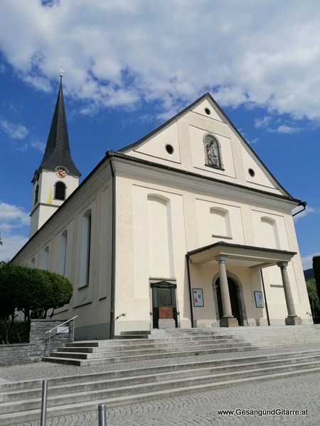 Hörbranz Kirche Hoerbranz Vorarlberg Verabschiedung Trauerfeier Beerdigung Verabschiedung Totenwache Musik Kirche Solomusikerin Sängerin mit Gitarre www.trauer-musik.at www.gesangundgitarre.at Gesang Gitarre Yvonne Brugger Trauersängerin Kirchensängerin Kirche Trauerfeier Beerdigung Verabschiedung Vorarlberg Musik Kirche Sängerin mit Gitarre www.trauer-musik.at www.gesangundgitarre.at Gesang Gitarre Yvonne Brugger Trauersängerin Kirchensängerin