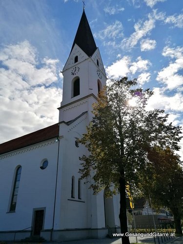 Sängerin Yvonne Brugger Taufe Musik Musikerin Gitarre Gesang Vorarlberg Lauterach