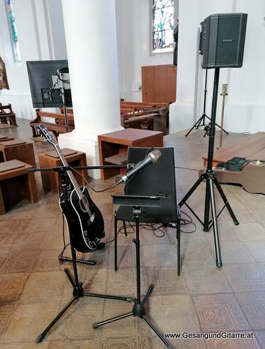 Sängerin Yvonne Brugger Taufe Musik Musikerin Gitarre Gesang Vorarlberg Lauterach