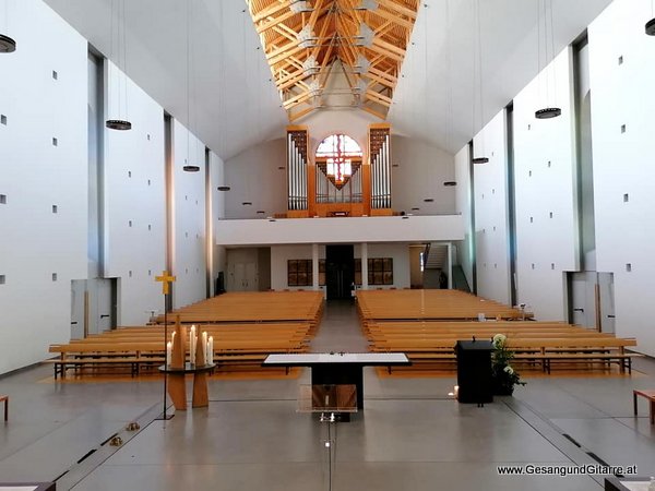 Taufe Sängerin Taufmusik Lustenau Yvonne Brugger Kirche Tauffeier