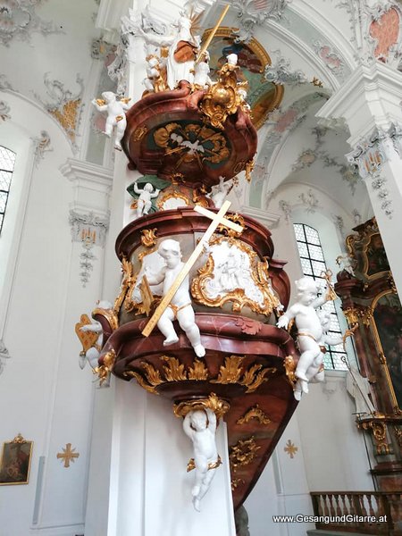 Sängerin Hochzeitssängerin Gitarre Trauung Kirche Trauungsmusik Hochzeitsmusik Isny Allgäu Ravensburg Baden-Württemberg Bayern Bodensee Bodenseeregion