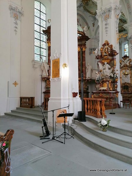 Sängerin Hochzeitssängerin Gitarre Trauung Kirche Trauungsmusik Hochzeitsmusik Isny Allgäu Ravensburg Baden-Württemberg Bayern Bodensee Bodenseeregion