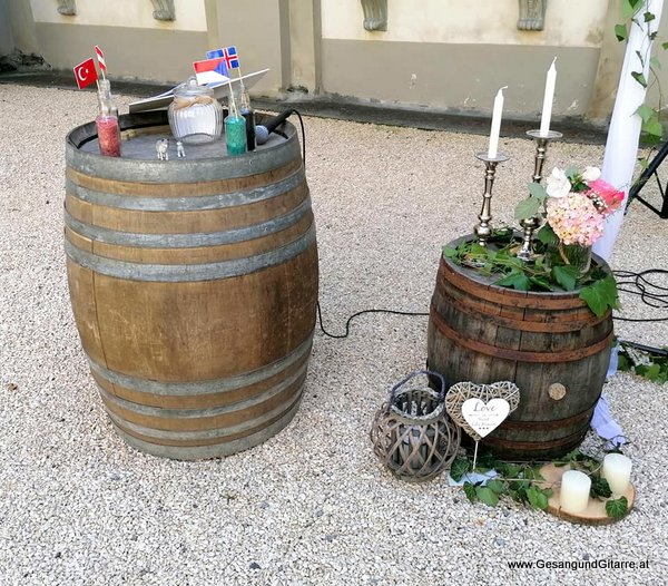 Sängerin Hochzeitssängerin Gitarre Trauung Kirche Trauungsmusik Hochzeitsmusik Palast Hohenems Schloss Bodensee Bodenseeregion
