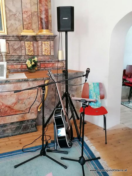 Sängerin Hochzeitssängerin Gitarre Trauung Kirche Trauungsmusik Hochzeitsmusik Kapelle Kirche Pertisau Achensee Tirol