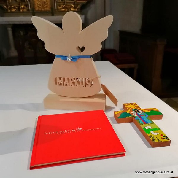 Sängerin Yvonne Brugger Taufe Musik Taufmusik Bodensee Musikerin Gitarre Gesang Taufsängerin Kirche Kapelle Götzis Meschach