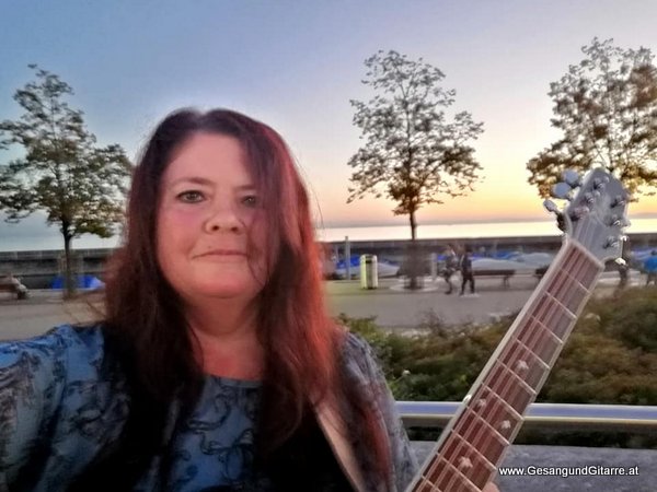 Heiratsantrag Singing Telegram Sängerin Feier Musik Musikerin Vorarlberg Bodensee Bodenseeregion Friedrichshafen Deutschland