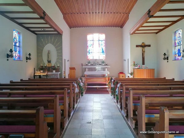Taufe Sängerin Gitarre Taufsängerin Langen bei Bregenz Fatima Kapelle Kirche Tauffeier