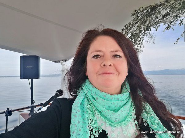 Sängerin Hochzeitssängerin Freie Trauung Schweiz Ostschweiz Trauungsmusik Hochzeitsmusik Schweizerische Schiffahrt Bodensee Bodenseeregion Hochzeit am Schiff Romanshorn Bad Horn Rorschach
