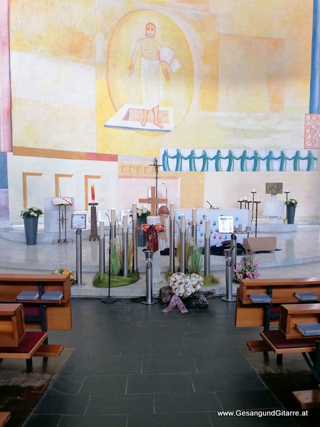 Musik Totenwache Kirche Trauersängerin Sängerin mit Gitarre Vorarlberg Dornbirn Trauermusik Trauersängerin Beerdigung Begräbnis Trauerfeier Verabschiedung Bregenz Vorarlberg www.gesangundgitarre.at www.trauer-musik.at yvonne brugger