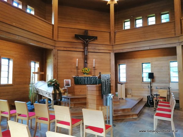 Kirche evangelisch Dornbirn Trauerfeier Beerdigung Verabschiedung Rankweil Vorarlberg Musik Kirche Trauersängerin Sängerin mit Gitarre www.gesangundgitarre.at Gesang Gitarre Yvonne Brugger