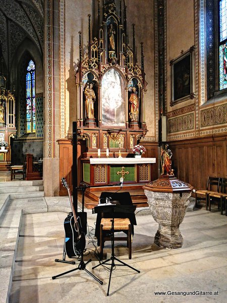 Kirche Gams Schweiz Trauerfeier Beerdigung Verabschiedung Vorarlberg Musik Kirche Trauersängerin Sängerin mit Gitarre www.trauer-musik.at www.gesangundgitarre.at Gesang Gitarre Yvonne Brugger Trauersängerin Kirchensängerin
