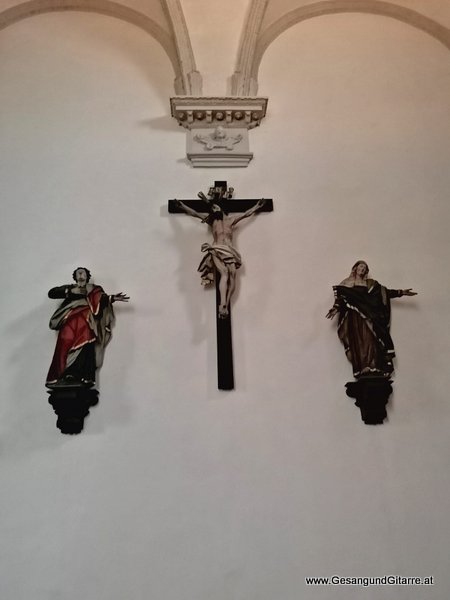 Bludenz Taufe Kirche Taufsängerin Sängerin mit Gitarre Taufe Musik Taufmusik Bodensee Musikerin Gitarre Gesang Kirche Taufsängerin Vorarlberg www.gesangundgitarre.at Gesang Gitarre Yvonne Brugger