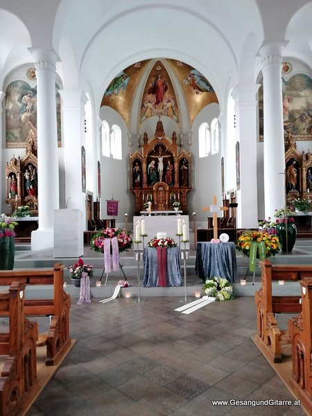 Kirche Lauterach Vorarlberg Trauerfeier Beerdigung Verabschiedung Musik Kirche Solomusikerin Sängerin mit Gitarre www.trauer-musik.at www.gesangundgitarre.at Gesang Gitarre Yvonne Brugger Trauersängerin Kirchensängerin Kirche Trauerfeier Beerdigung Verabschiedung Vorarlberg Musik Kirche Sängerin mit Gitarre www.trauer-musik.at www.gesangundgitarre.at Gesang Gitarre Yvonne Brugger Trauersängerin Kirchensängerin