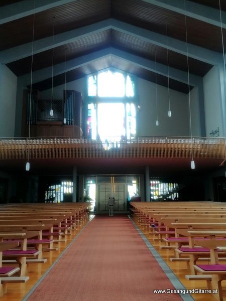 Feldkirch Nofels Kirche Vorarlberg Verabschiedung Trauerfeier Beerdigung Verabschiedung Totenwache Musik Kirche Solomusikerin Sängerin mit Gitarre www.trauer-musik.at www.gesangundgitarre.at Gesang Gitarre Yvonne Brugger Trauersängerin Kirchensängerin Kirche Trauerfeier Beerdigung Verabschiedung Vorarlberg Musik Kirche Sängerin mit Gitarre www.trauer-musik.at www.gesangundgitarre.at Gesang Gitarre Yvonne Brugger Trauersängerin Kirchensängerin