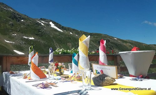 Sängerin Hoczeitssängerin Yvonne Brugger Musik Hochzeit Trauung Vorarlberg