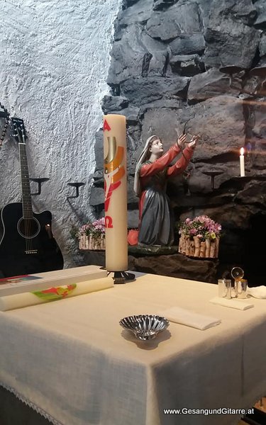 Sängerin Yvonne Brugger Taufe Musik Schweiz Kapelle Kirche