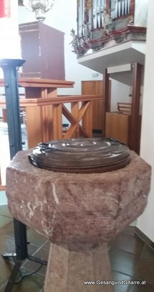 Sängerin Yvonne Brugger Taufe Vorarlberg Kirche Kloesterle