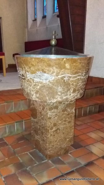 Sängerin Yvonne Brugger Taufe Vorarlberg Kirche Bludenz