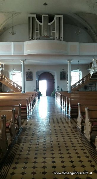 Sängerin Taufe Musik Untermalung Begleitung Kirche Vorarlberg