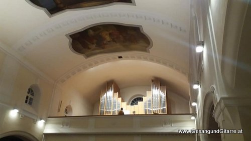 Musik Trauermusik Träuersängerin Sängerin Kirche Kirchensängerin Solosängerin Beerdigung Vorarlberg Feldkirch Totenwache