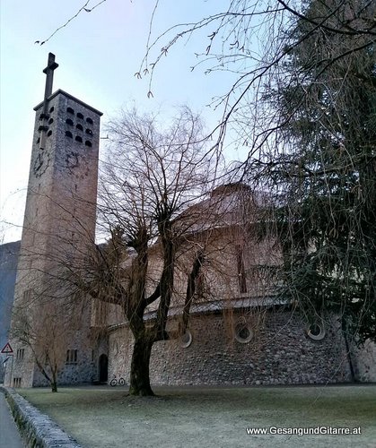 Sängerin Musik Trauerfeier Bludenz Trauersängerin Kirche Beerdigung Begräbnis