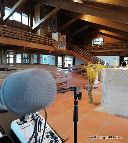 Wortgottesfeier Wortgottesdienst Verabschiedung Beerdigung Vorarlberg Fussach Sängerin Musik Gitarre