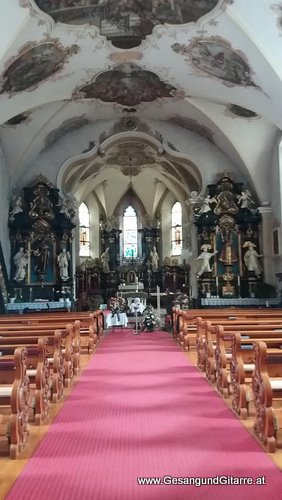 Sängerin Trauersängerin Musik Kirche Begräbnis Beerdigung Trauerfeier St. Gallenkirch Vorarlberg