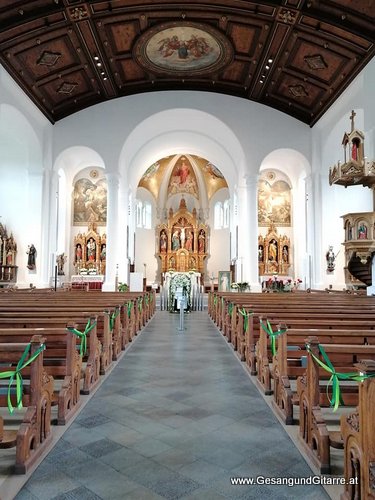Musik Sängerin Trauersängerin Vorarlberg Lauterach Verabschiedung Beisetzung Trauerfeier