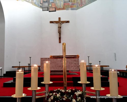 Sängerin Musik Trauerfeier Feldkirch Altenstadt Trauersängerin Kirche Beerdigung Begräbnis