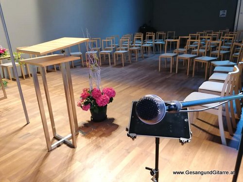Musik Trauersängerin Sängerin Verabschiedung Vorarlberg Kirche Dornbirn Beerdigung Beisetzung