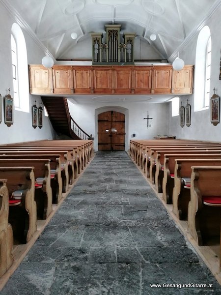 Thüringen Musik Trauerfeier Kirche Trauersängerin Sängerin mit Gitarre Beerdigung Begräbnis Trauerfeier Verabschiedung Vorarlberg www.gesangundgitarre.at yvonne brugger