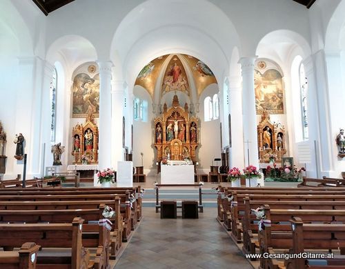 Sängerin Hochzeitssängerin Yvonne Brugger Trauung Hochzeit Musik Vorarlberg Kirche Lauterach