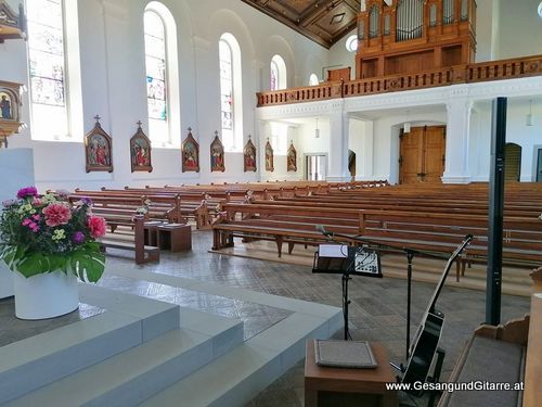 Sängerin Hochzeitssängerin Yvonne Brugger Trauung Hochzeit Musik Vorarlberg Kirche Lauterach