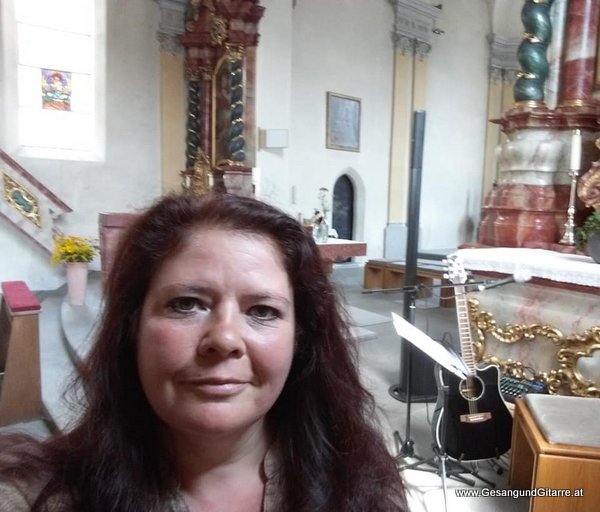 Hochzeitssängerin Sängerin Yvonne Brugger Trauung Hochzeit Vorarlberg Musik Kirche Nüziders