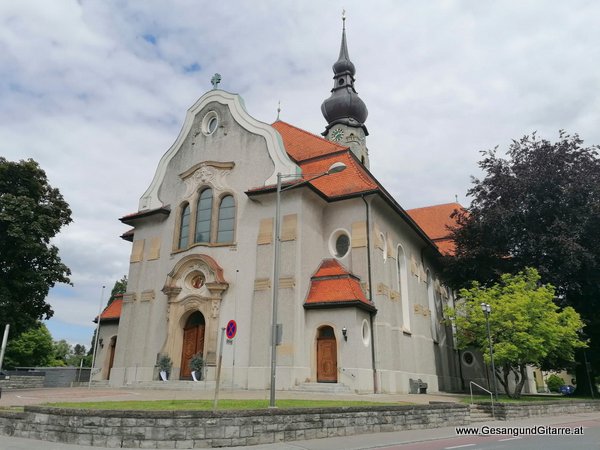 Hochzeitssängerin Höchst Musik Sängerin Hochzeitssängerin Hochzeit Trauung Vorarlberg Kirche www.gesangundgitarre.at Gesang Gitarre Yvonne Brugger