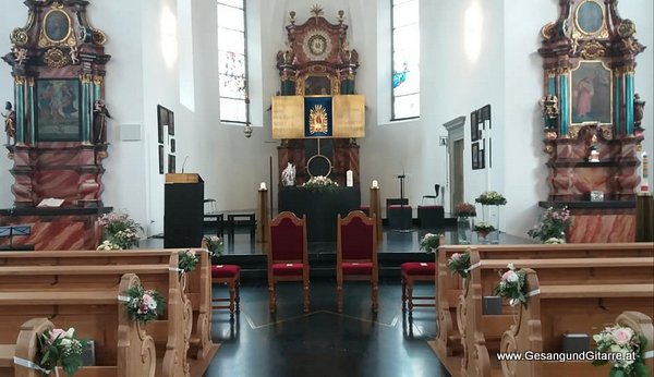 Sängerin Hochzeitssängerin Yvonne Brugger Trauung Hochzeit Kirche Musik Vorarlberg