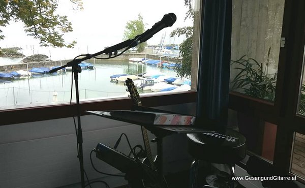 Musik Apero Agape Sektempfang Sängerin Yvonne Brugger Vorarlberg Schweiz Deutschland Liechtenstein