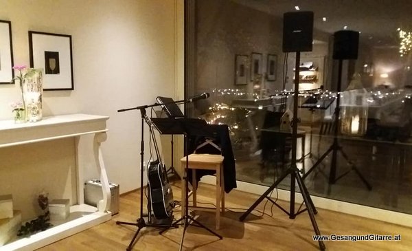 Sängerin Trauersängerin Yvonne Brugger Musik Unterhaltung Geburtstagsfeier Vorarlberg Liechtenstein Schweiz